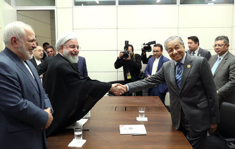 روحانی:تسلیم آمریکا نمی‌شویم/ ایستادگی ما در خاورمیانه زبانزد است