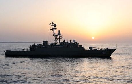  ۱۰۴ نفر شهید در حمله ناجوانمردانه زیردریایی ارتش تروریست ایالات متحده آمریکا به ناو دنا