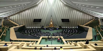 ظریف یکشنبه به مجلس گزارش می‌دهد/ سه‌شنبه فقط کمیسیون‌ها تشکیل می‌شود