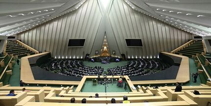 ظریف یکشنبه به مجلس گزارش می‌دهد/ سه‌شنبه فقط کمیسیون‌ها تشکیل می‌شود