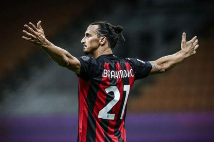 زلاتان ایبراهیموویچ: در منچستریونایتد به من می‌گفتند پیر هستم