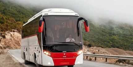  واکنش به سانحه اتوبوس خبرنگاران و سرباز معلمان/ تردد اتوبوس سازمان‌ها و نهادها در جاده‌ها ممنوع شد