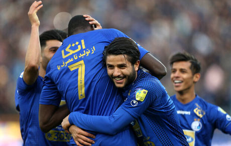 مدافع جدایی طلب استقلال به دیدار سعادتمند رفت