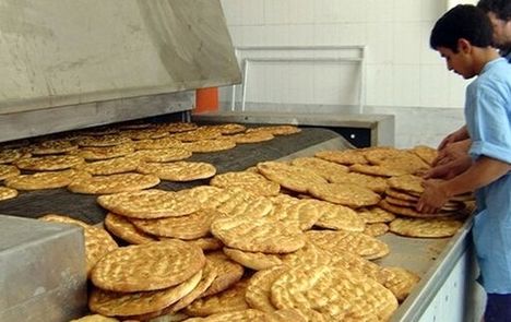 فعالیت ۳ شیفت نانوایی‌ها در تهران