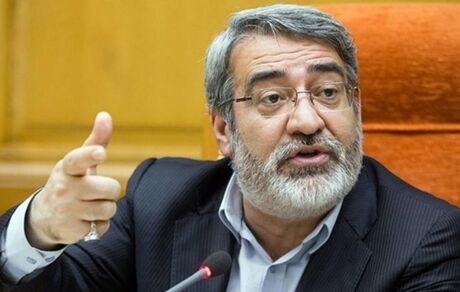 وزیر کشور: امیدواریم دی یا بهمن واکسن کرونا را تهیه کنیم