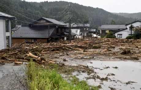 ده‌ها کشته و مفقودی براثر سیل و رانش زمین در ژاپن