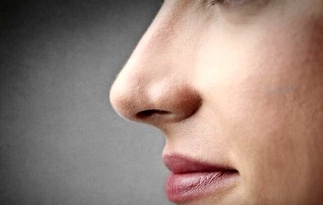 بازیابی حس بویایی مبتلایان به کووید ۱۹ با بوییدن روغن‌های ضروری