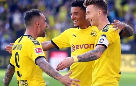 پیروزی دورتموند در شب تساوی ناپولی