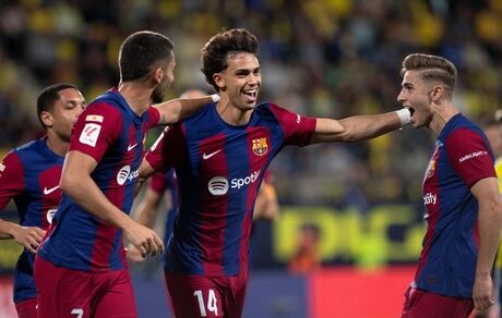 بارسلونا در تعقیب رئال مادرید ماند
