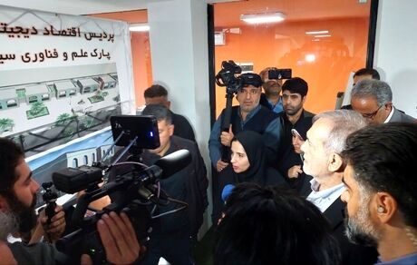 بازدید رئیس جمهور از پارک علم و فناوری استان سیستان و بلوچستان