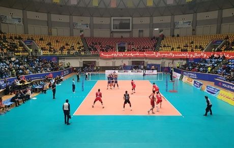 پایان هفته هفدهم لیگ برتر والیبال: سپاهان همچنان صدرنشین / پیکان باخت / تماشاگران ارومیه‌ای به لیگ گرما بخشیدند