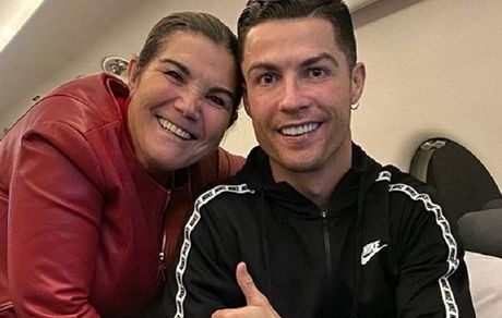 جنجال آفرینی دوباره مادر رونالدو/ پرچم اسپورتینگ برای کریس شایعه ساز شد +عکس