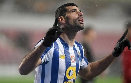 طارمی جزو 5 بازیکن برتر فصل لیگ پرتغال+عکس