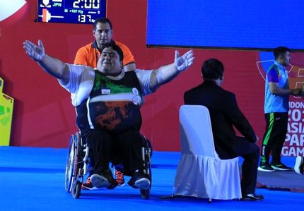 در پی درگذشت سیامند رحمان ۲ روز عزای عمومی در اشنویه اعلام شد