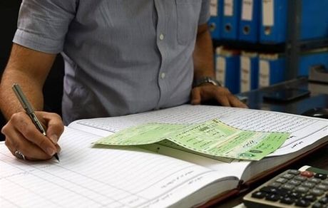 توضیح معاون سازمان ثبت راجع به بخشنامه اخیرش درباره برگ سبز خودرو