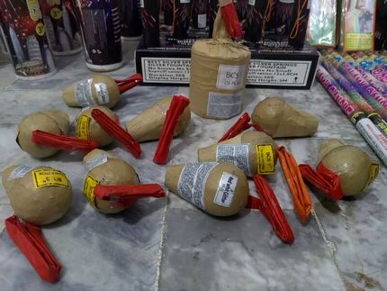 کشف ۲۲ هزار انواع موادمحترقه در استان اصفهان
