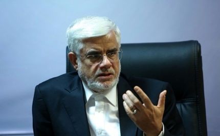 عارف: با کشورهای همسایه بهترین روابط را داریم / تا حد امکان باید اختیارات به استان‌ها واگذار شود