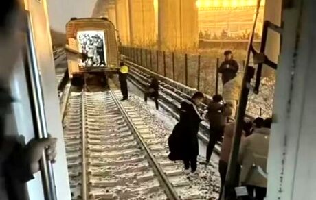 مصدومیت ۱۰۲ نفر در چین به دلیل سانحه ریلی