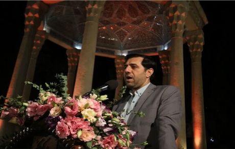 برپایی ارکستر بزرگ شیراز در حافظیه همزمان با هفته بزرگداشت یادروز حافظ
