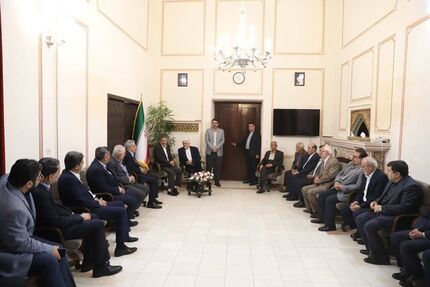 عارف: مذاکرات غیرمستقیم جمهوری اسلامی ایران و آمریکا در یک مسیر منطقی انجام می‌شود