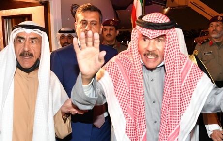 بعد از معاینات پزشکی در ایتالیا، امیر کویت به این کشور بازگشت