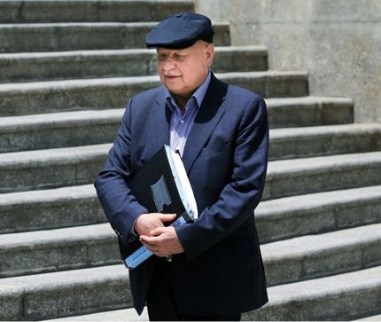 میرکاظمی: افزایش حقوق کارکنان در دست بررسی است