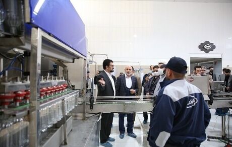 صنعت دارویی در مسیر کاستن از تعارض بین طب سنتی و مدرن حرکت می کند