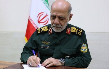 فرمانده قرارگاه مرکزی خاتم‌الانبیا: فرزندان ملت در نیروهای مسلح «دست به ماشه»، آماده شلیک به قلب دشمن هستند