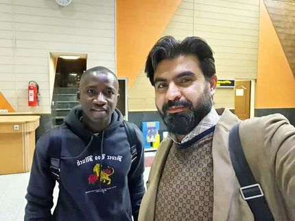 یک بازیکن کامرونی در آستانه پیوستن به تراکتور / پرشورها بی سرمربی در حال جذب بازیکن