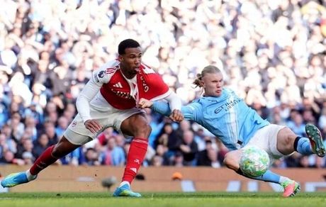 پپ تایم علیه توپچی‌ها / منچسترسیتی با شکست آرسنال مدعی قهرمانی شد