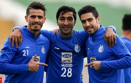 حضور خسرو حیدری در باشگاه استقلال