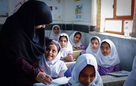 مدارس تهران تعطیل نیست