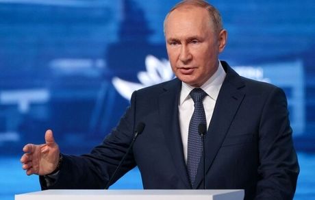 واکنش پوتین به پیشنهاد غرب برای سقف قیمت: عرضه نفت و گاز را متوقف می‌کنیم