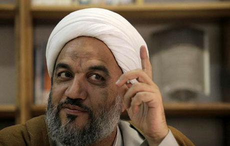 انتقاد عجیب دبیرکل جبهه پایداری از بسته بودن مساجد در روزهای شیوع کرونا