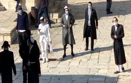 یورش صهیونیست‌ها به مسجدالاقصی/ سر دادن شعارهای ضد اسلامی