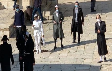 یورش صهیونیست‌ها به مسجدالاقصی/ سر دادن شعارهای ضد اسلامی