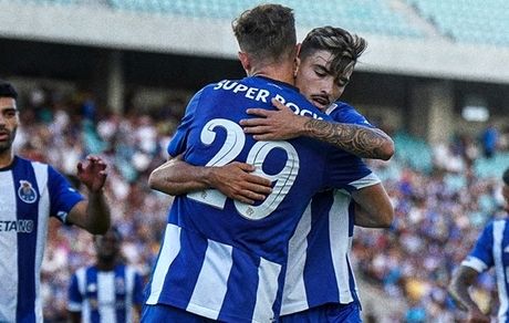 طارمی گل زد و پاس گل داد، پورتو برد