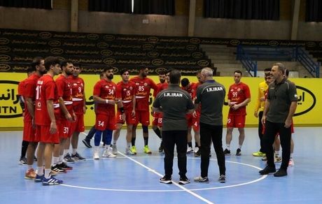 تیم ملی ب هندبال تشکیل می‌شود