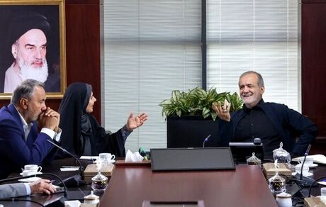 رئیس جمهور: انتقال پایتخت به جنوب کشور مخاطرات امنیتی ندارد / مشکل کمبود آب در تهران شوخی‌بردار نیست