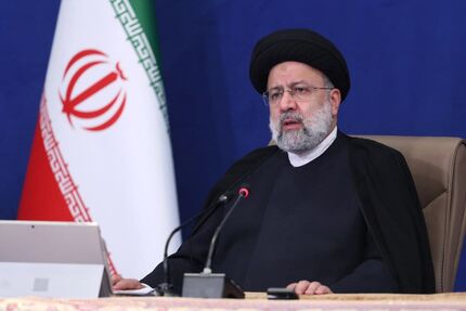 رونق تولید راه علاج مشکلات کشور / باید از واکسن سازان داخلی حمایت کنیم