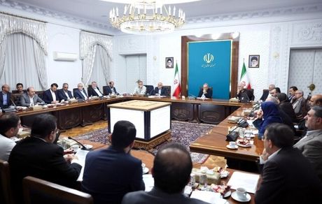 رئیس جمهور از وزیر نیرو انتقاد کرد