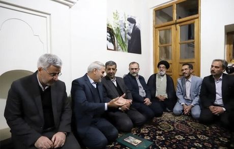 ضرغامی: درصدد باز شدن گره‌های گردشگری هستیم/تسهیل خرید صنایع دستی با اعطای وام
