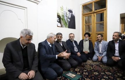 ضرغامی: درصدد باز شدن گره‌های گردشگری هستیم/تسهیل خرید صنایع دستی با اعطای وام