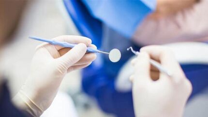 ظرفیت دندانپزشکی در دفترچه انتخاب رشته امسال کنکور بیشتر شد