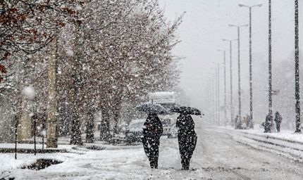 بارش برف و باران در شمال؛ وزش باد شدید در بیشتر استان‌ها 
