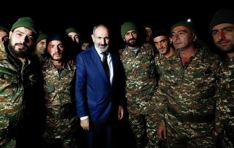 تنش‌های مرزی آذربایجان و ارمنستان منجر به برکناری وزیر دفاع شد