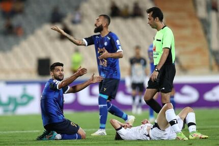 استقلال خواهان محرومیت داور بازی با پیکان شد