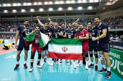 رهبط معظم انقلاب، قهرمانی تیم ملی والیبال را تبریک گفت