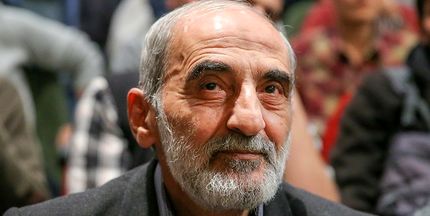 حسین شریعتمداری: پوزه آمریکا را پاک نکنید!