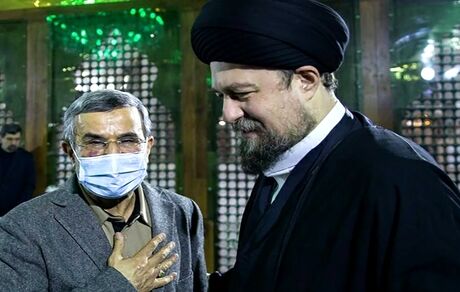 احمدی‌نژاد با صورت کبود ظاهر شد